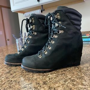 SOREL Conquest boots